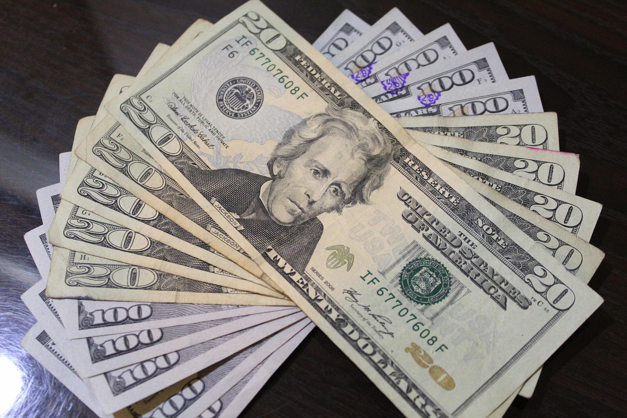 35 万贷款 30 年，每月还款金额究竟几何？