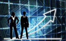 贷款利率调整，经济波动下的金融调音师