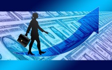 贷款，经济生活中的一把双刃剑