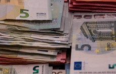 社保贷款10万利息多少？详细解析及影响因素